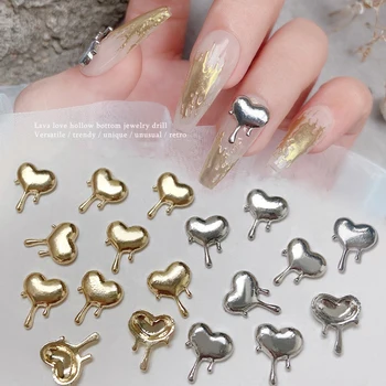 10 adet Altın Gümüş Kalp Alaşım Nail Art Dekorasyon 3D Lava Tasarım Kalp Waterdrop tırnak mücevheri Moda Metal Manikür Aksesuarları
