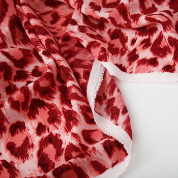145 cm * 50 cm tasarımcı kumaş Bahar ve yaz yeni Avrupa tarzı dijital baskı kırmızı leopar moda elbise el yapımı kumaş