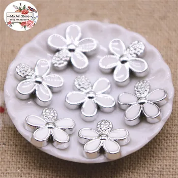 50 adet 12mm gümüş çiçek narin beyaz / siyah Düğmeler Ev Bahçe El Sanatları Cabochon Scrapbooking DIY Aksesuarları
