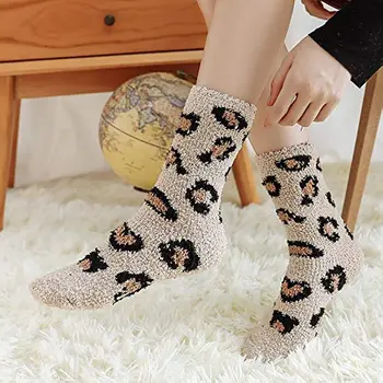 Kış Bulanık Çorap Kadın Kalın Mercan Polar sıcak tutan çoraplar Leopar Baskı Kedi Sevimli Çorap Kızlar Yumuşak Kat Çorap Kabarık Kış Çorap