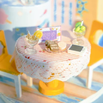 DIY Dollhouse Kiti ile Müzik DIY Minyatür Ev Kiti ile Mobilya El Yapımı El Sanatları Yetişkinler için Minyatür Dollhouse Hediyeler