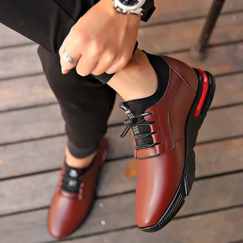 Erkek Rahat platform ayakkabılar Deri Yükseklik Artış 6cm 8cm Erkek Sneakers Düz Renk Nefes İş Erkek vulkanize ayakkabı