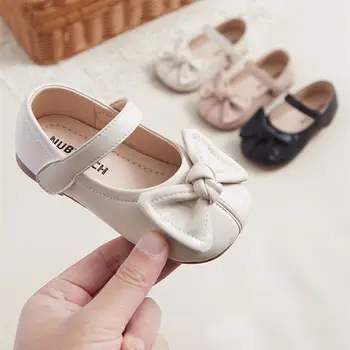 Ilkbahar Yaz Çocuk Moda Deri Ayakkabı Tatlı Çocuk Sandalet Kızlar İçin bebek ayakkabısı Bebek Nefes Yay Ayakkabı