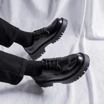 İngiliz Tarzı Deri rahat ayakkabılar Tüm Maç Eğilim Yuvarlak Kafa Düğün Bussiness Rahat Erkek Ayakkabı Chaussure Homme