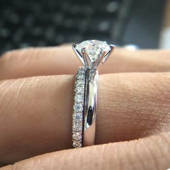 Katı 14K Beyaz Altın 0.8 ctw DF Yuvarlak Moissanite Nişan Yüzüğü Seti Bant lab elmas tek taş Düğün Kadınlar için (2 Adet yüzük)