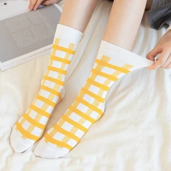 Pamuk Çorap Kadın Kawaii Kafes Kadın Orta Tüp Japon Tarzı Nefes Kadın Çorap Moda Harajuku Kadın Şerit Çorap