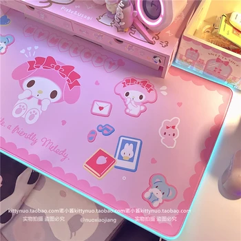Sanrioed Kawaii Kuromi Benim Melodi Ortam ışığı Mouse Pad Sevimli Cinnamoroll Led Parlayan Genişletilmiş Oyun Kaymaz Mouse Pad