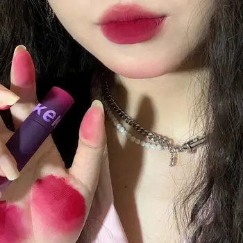 Yeni 8 Renkler Su Geçirmez Mat Çıplak Ruj Pigment Crimson Güvercin Kan Uzun Aşınma Dudak Parlatıcısı Kadın Makyaj Agave Dudak Parlatıcısı