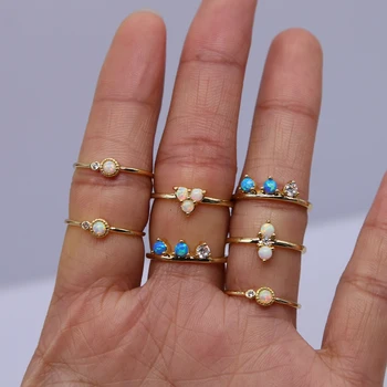 Yeni Moda Altın Opal Takı En Kaliteli Yığını Mini Zarif Takı Narin Beyaz Mavi Opal Kadınlar Kız Minimal Taş Yüzük