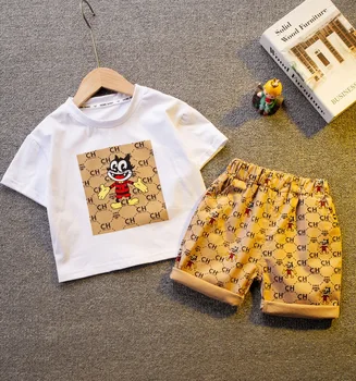 Yeni Yaz Bebek Erkek Giysileri Setleri Moda Bebek Çocuk Karikatür kısa kollu tişört + Şort 2 parça Toddler Kız pamuklu giysiler