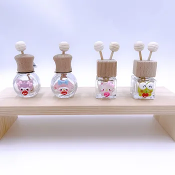 YENİ Sanrio Hello Kitty Araba Aromaterapi Sevimli Karikatür Cinnamoroll Kuromi Oto Klima Çıkış Dekorasyon Spreyi Parfüm